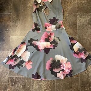 Charlotte Russe Gray Floral Midi Dress